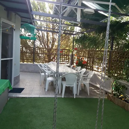 House * Néa Péramos