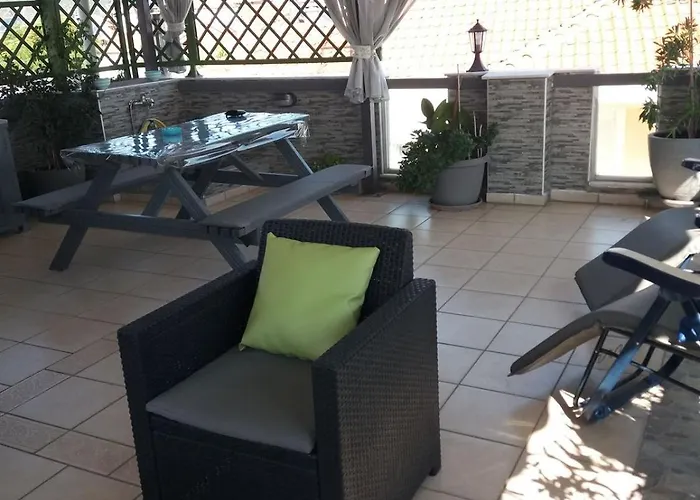 Villa House *